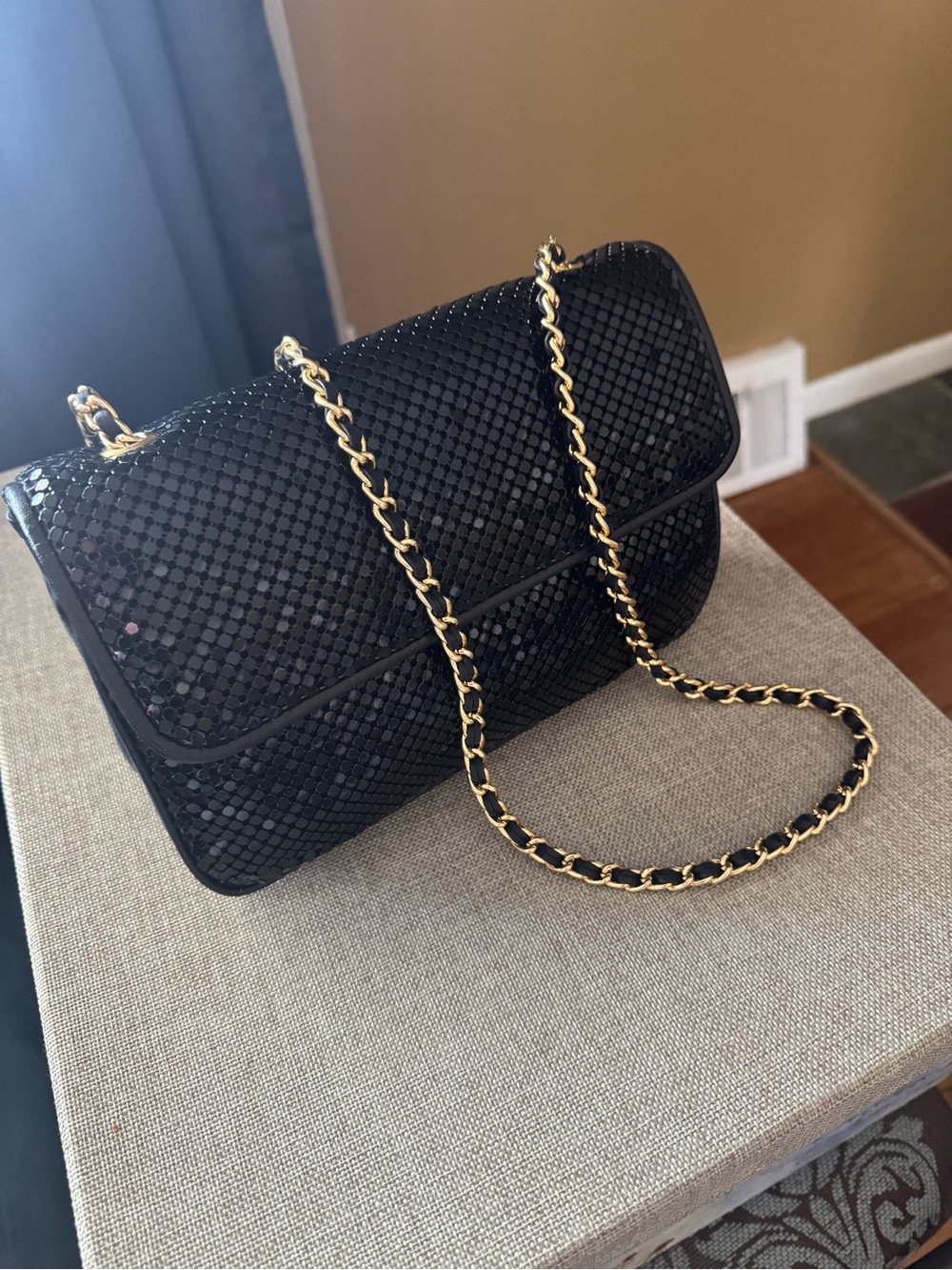 **Final Discount**Black Sequin Crossbody Bag with Gold Chain Strap